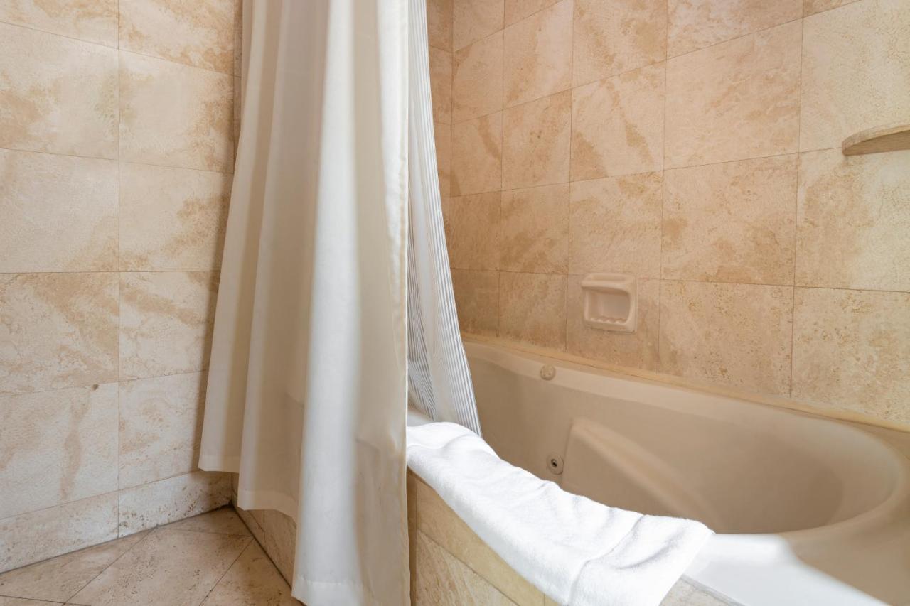 Ayenda Maury Hotel 3*