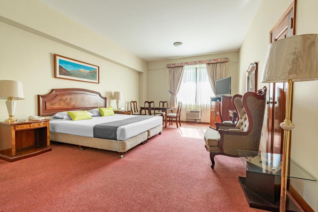 Ayenda Maury Hotel